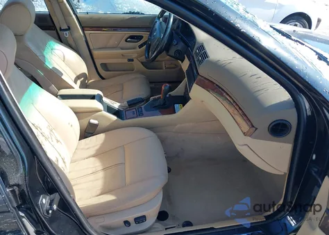 2003 BMW 525Ia из США, поврежденный, VIN WBADT43433G027474